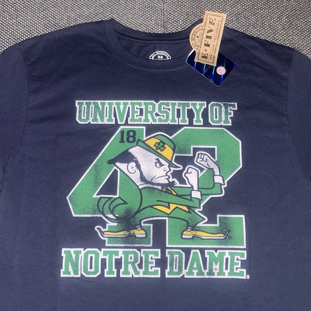 Norte Dame Fighting Irish Navy Blue Short Sleeve Graphic T Shirt Mens Medium New